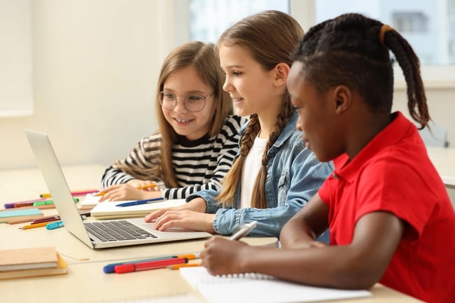 children-learning-at-computer